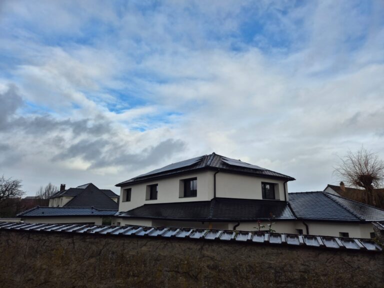 Installation solaire K2 Systems panneaux bifaciaux Orgeval Yvelines